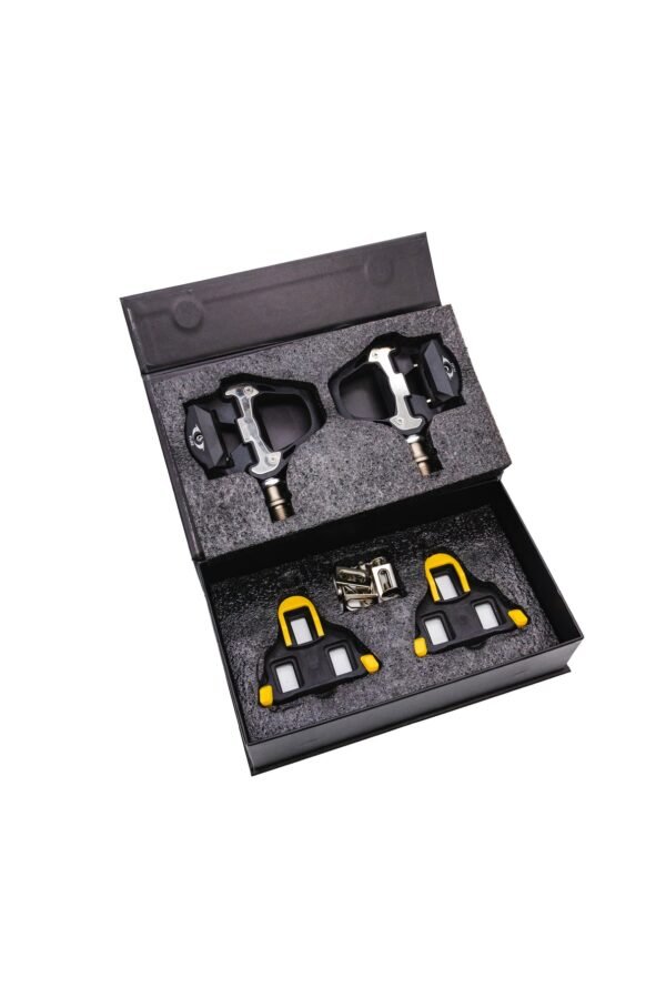 FLIZZ Cleats R21 Black